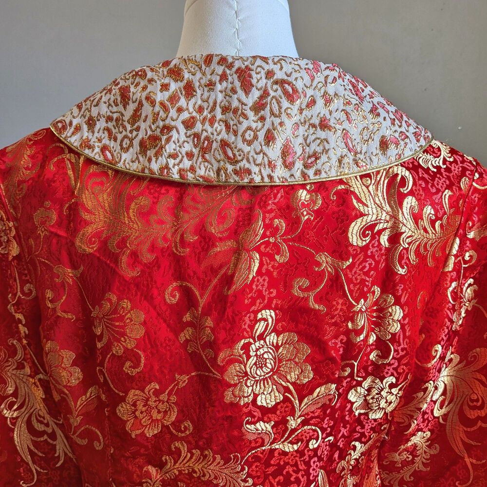 Huamei Red Brocade Jacket Traditional Chinese Gold Frog Closure Size 15 - Picture 11 of 15